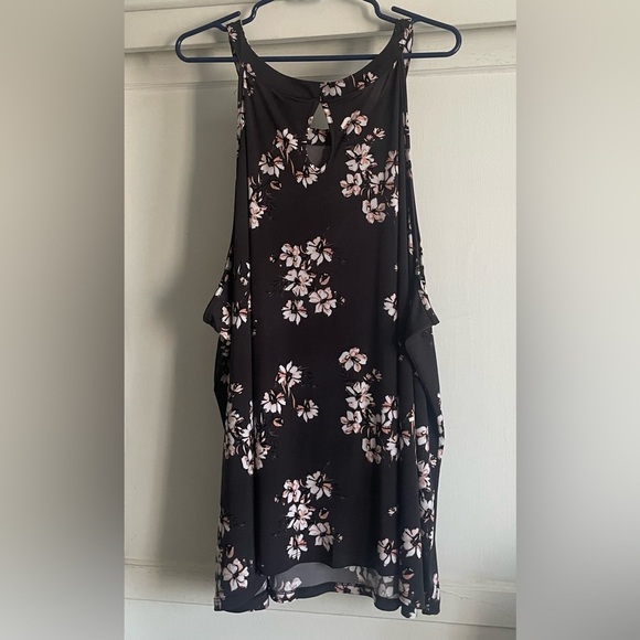 Torrid Studio Knit High Neck Tank. Pre-Owned. - Picture 5 of 7